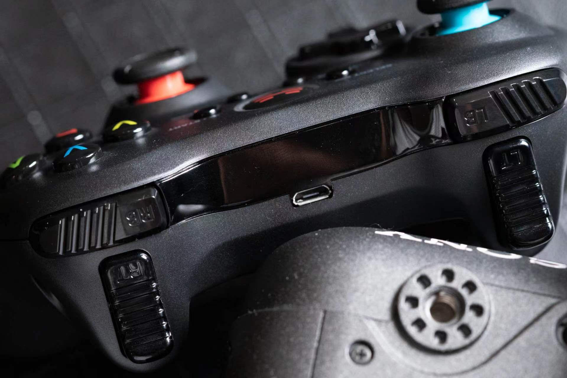 switchpro手柄国产平替雷神,switchpro手柄和北通阿修罗