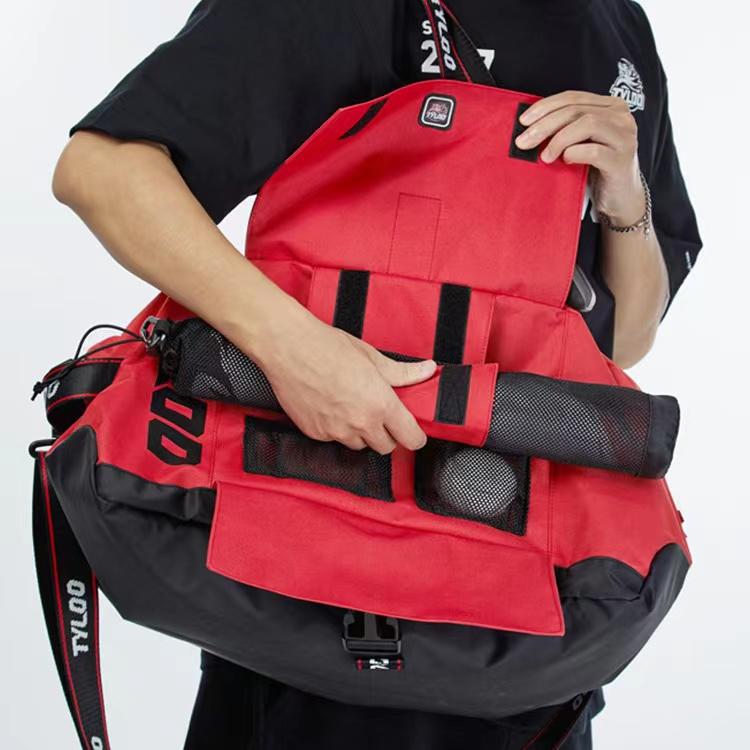 设计师喜丽:我为电子竞技俱乐部设计队服