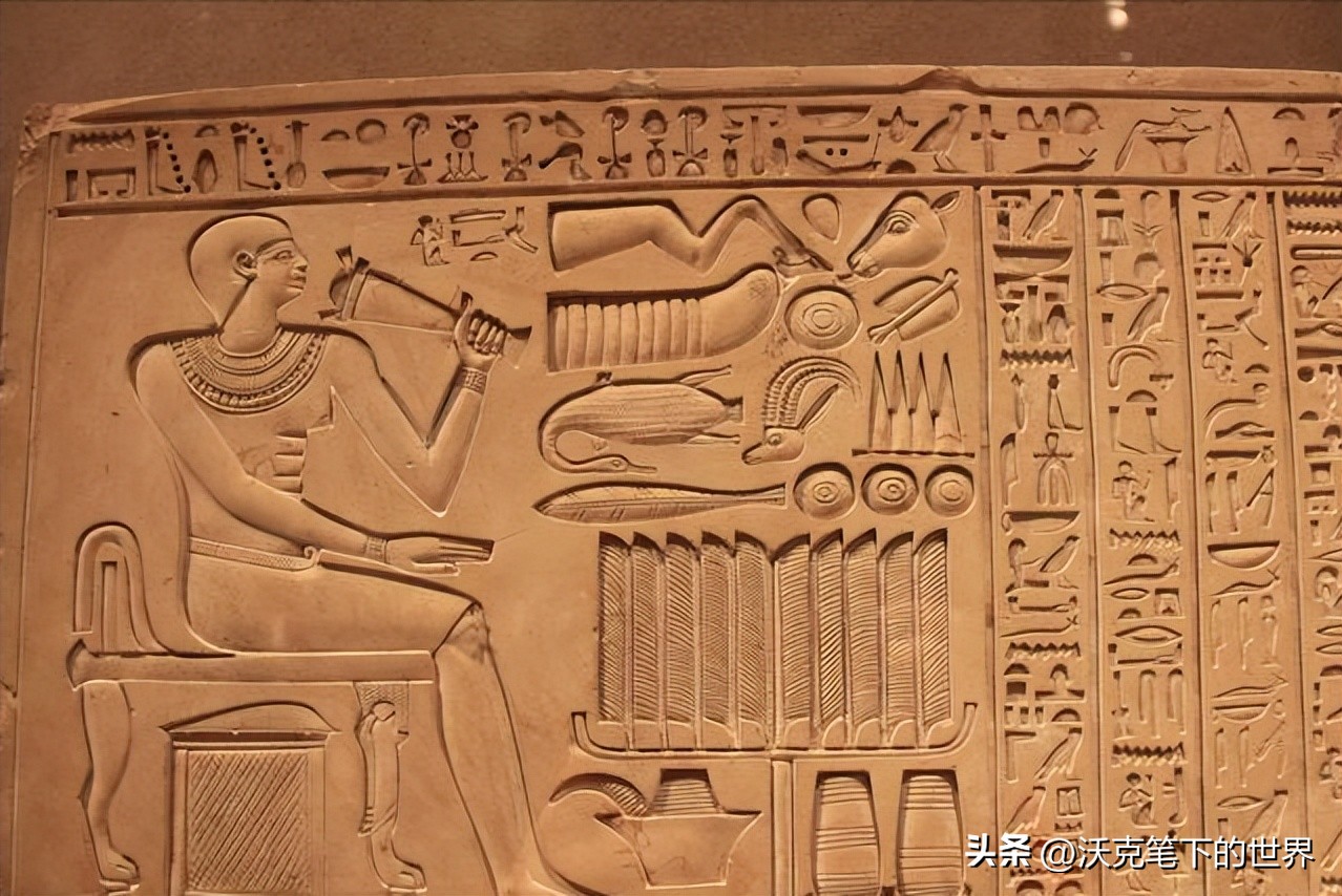 古埃及的文字是用什么工具刻上去,古埃及早期文字是什么文字