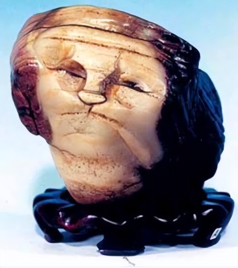 1997年小伙花150元买块石头，4年后竟暴涨64万倍，价值9600万