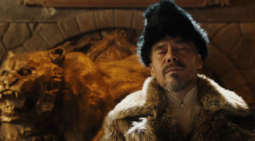 这才是刘晓庆70岁该有的样子,67岁刘晓庆穿红裙