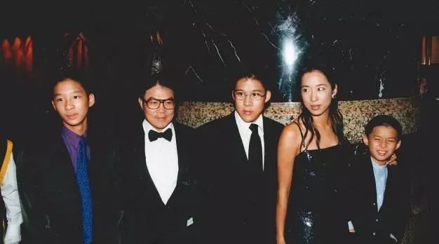 李亚鹏的历任女友有哪些,李亚鹏新女友个人简介