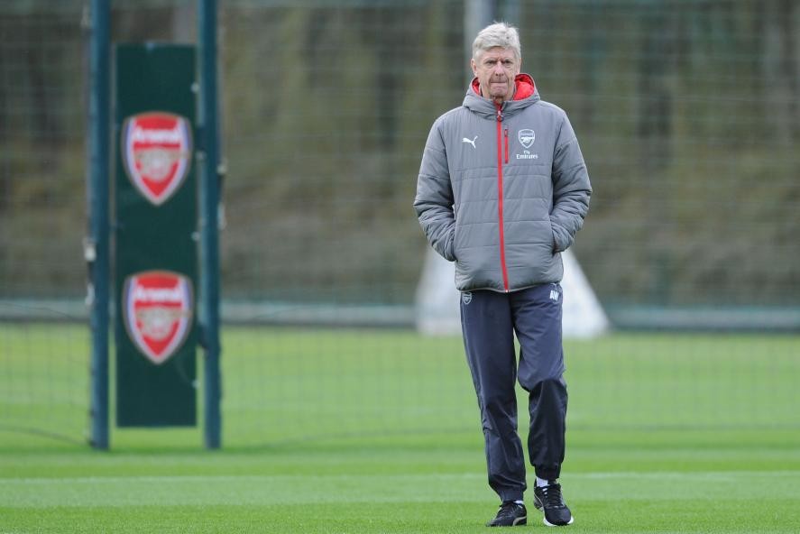 改变英超的男人温格！从法甲到日本，英超不败夺冠前的经验累积！