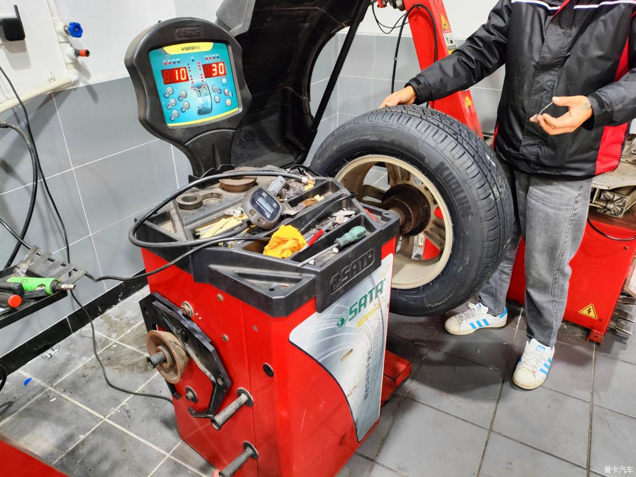 给老伙计换双新鞋,老伙计换新轮胎