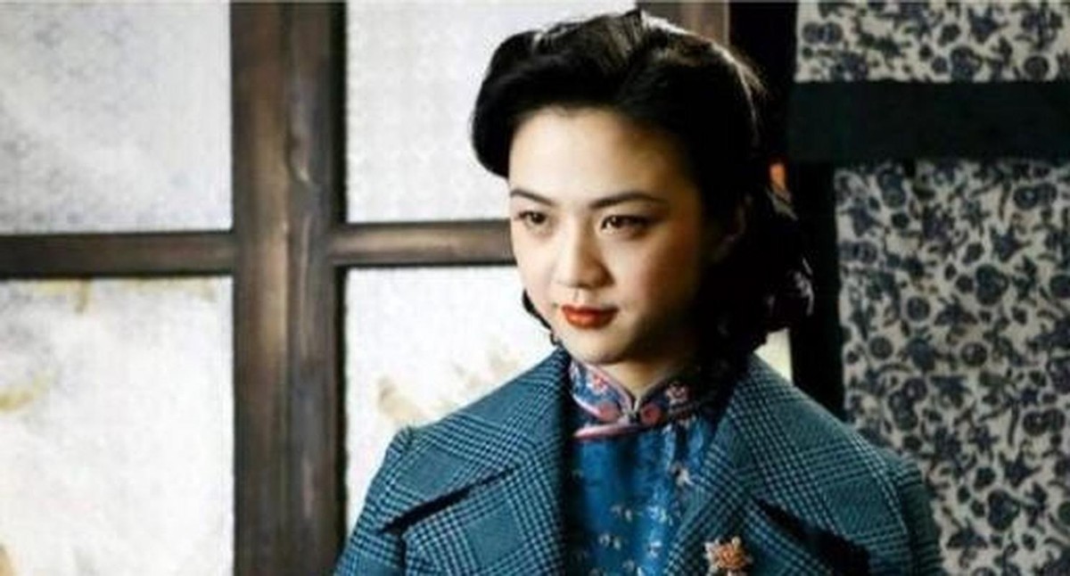 《色·戒》，在爱情中反思战争的残酷性，混乱的年代如何展示情感