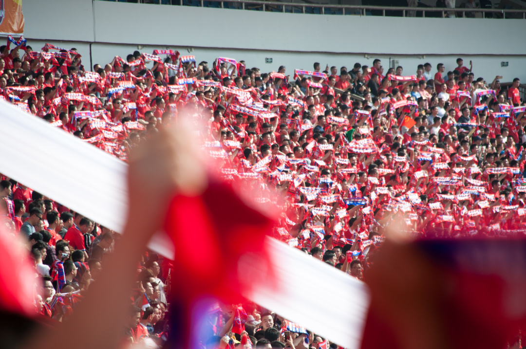 重庆足球力帆两周年,重庆足球巅峰期