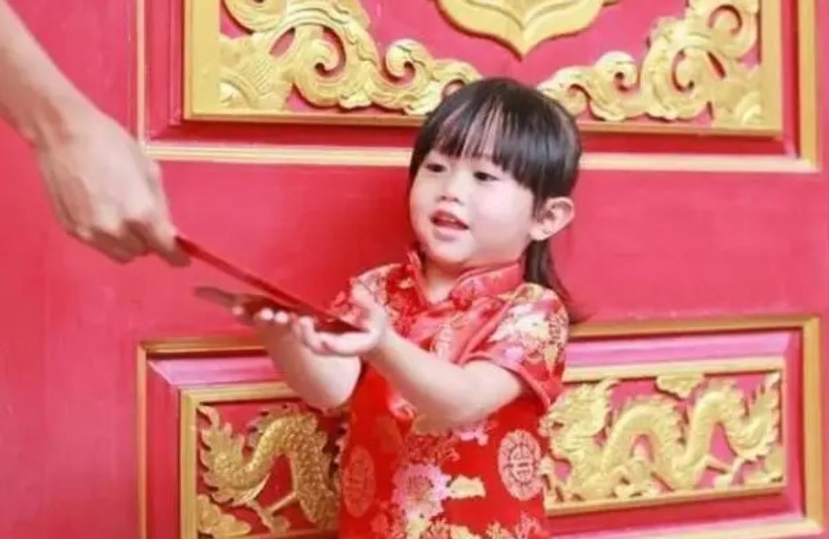 我家1个孩子别人家3个红包怎么给,亲戚家有三个孩子红包怎么给