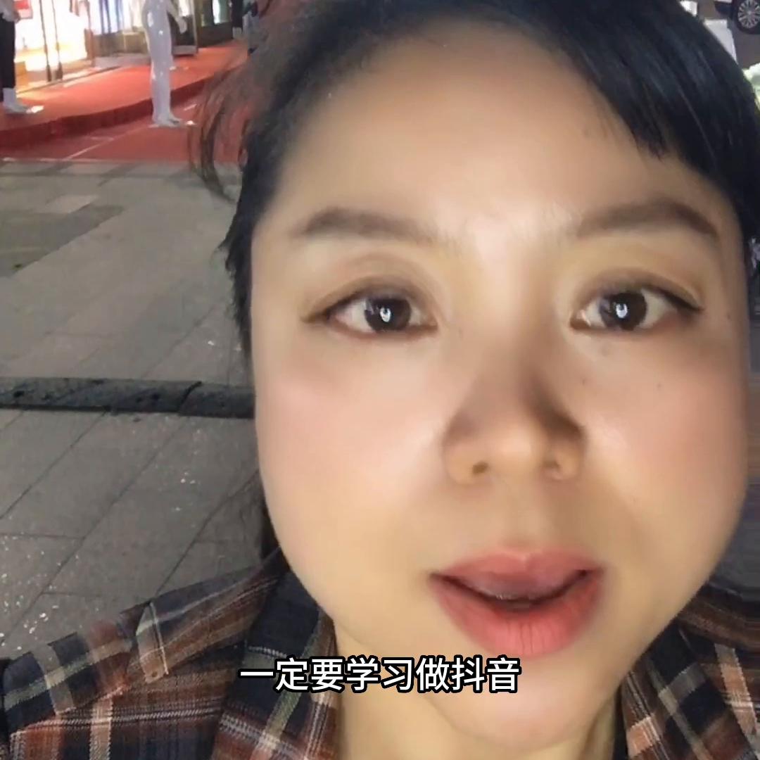 摆摊的技巧和赚钱方法视频,摆摊最赚钱的20条方法