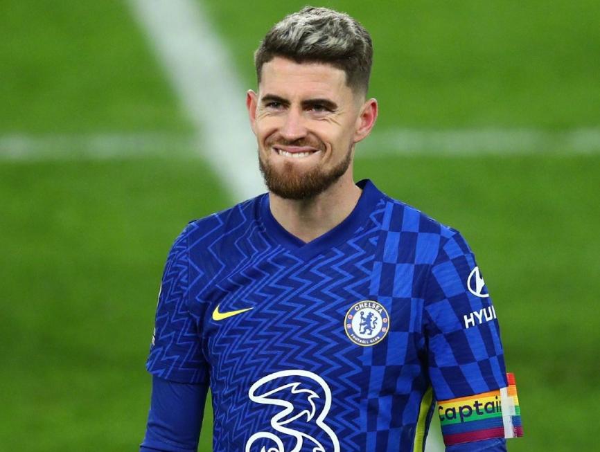 蓝军双冠王再犯错！解围失误还放弃回追，还好点球完成救赎