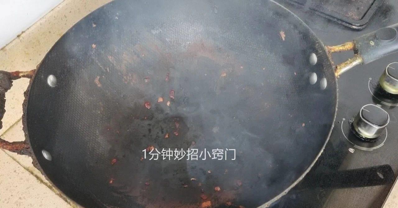 锅底糊了用什么刷,有效便捷锅底糊了用它就能解决