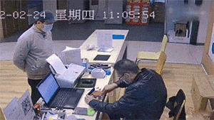 在加油站上班一个月下来3000,为什么在加油站上班一个月