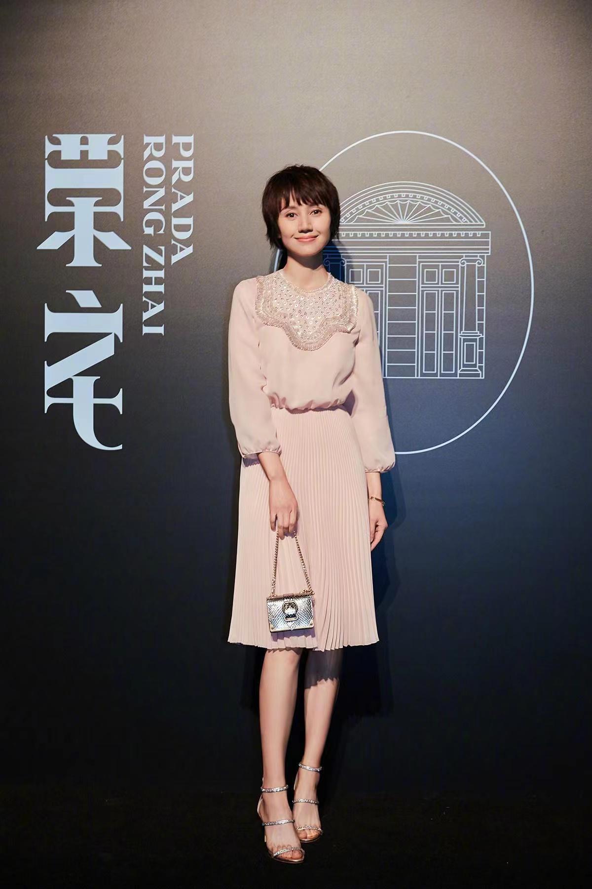 袁泉生活穿衣搭配,袁泉的百万衣橱