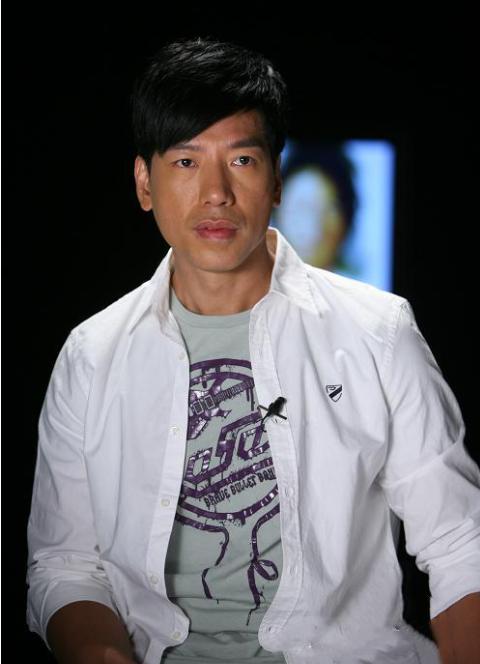 张耀扬“毁灭”史：从“文艺男神”到沦为阶下囚，他经历了什么?