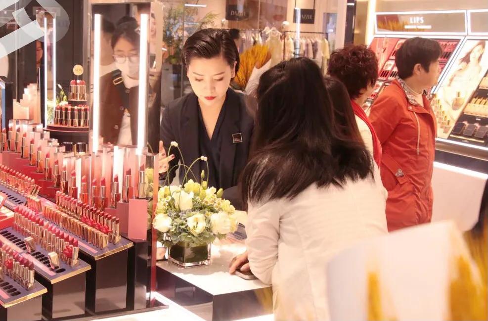 成都雅诗兰黛实体店离温江最近,雅诗兰黛有入驻到京东吗