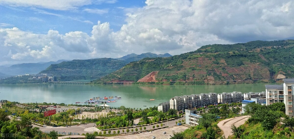 自驾游“重走长征路”线路图、红色旅游景点、当地美食介绍（四）