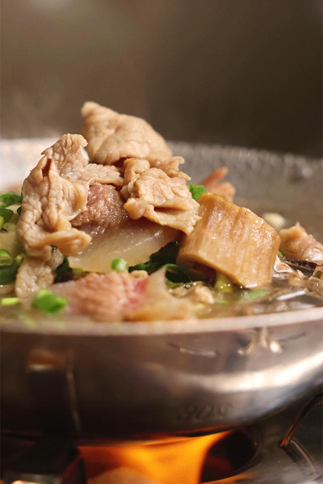 正佳隔壁的「跷脚牛肉」，跷到了我的心巴