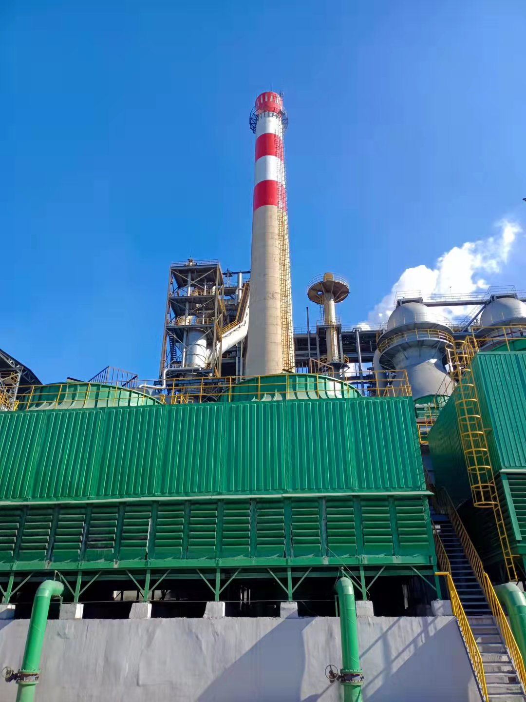 厦门烟囱拆除公司烟囱防腐,泉州砖烟囱拆除公司烟囱美化