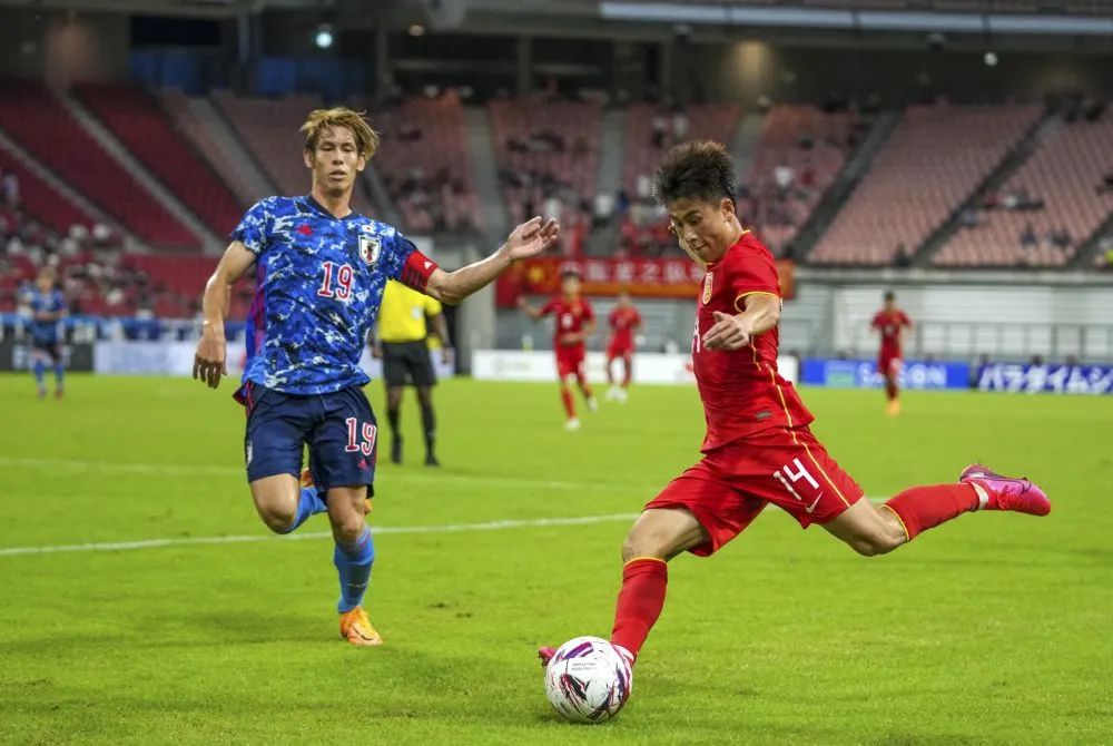 国足东亚杯0比0战平日本视频,国足0比0战平沙特