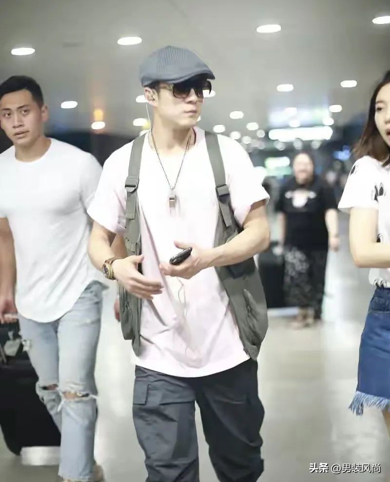 男士夏季如何穿搭显得干净有气质,男士夏季简单高级的穿搭