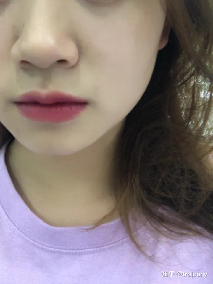 哪个口红比较显白适合黄黑皮,什么口红显白又滋润又持久