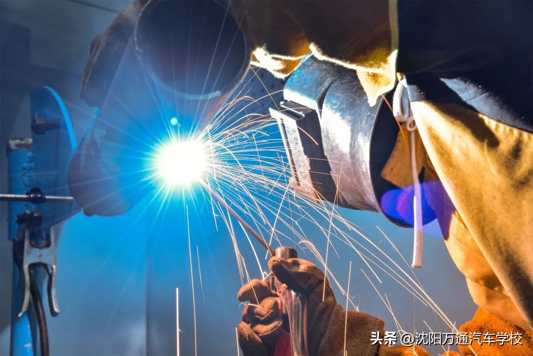 焊工到底好不好学,焊工的辛酸谁能懂