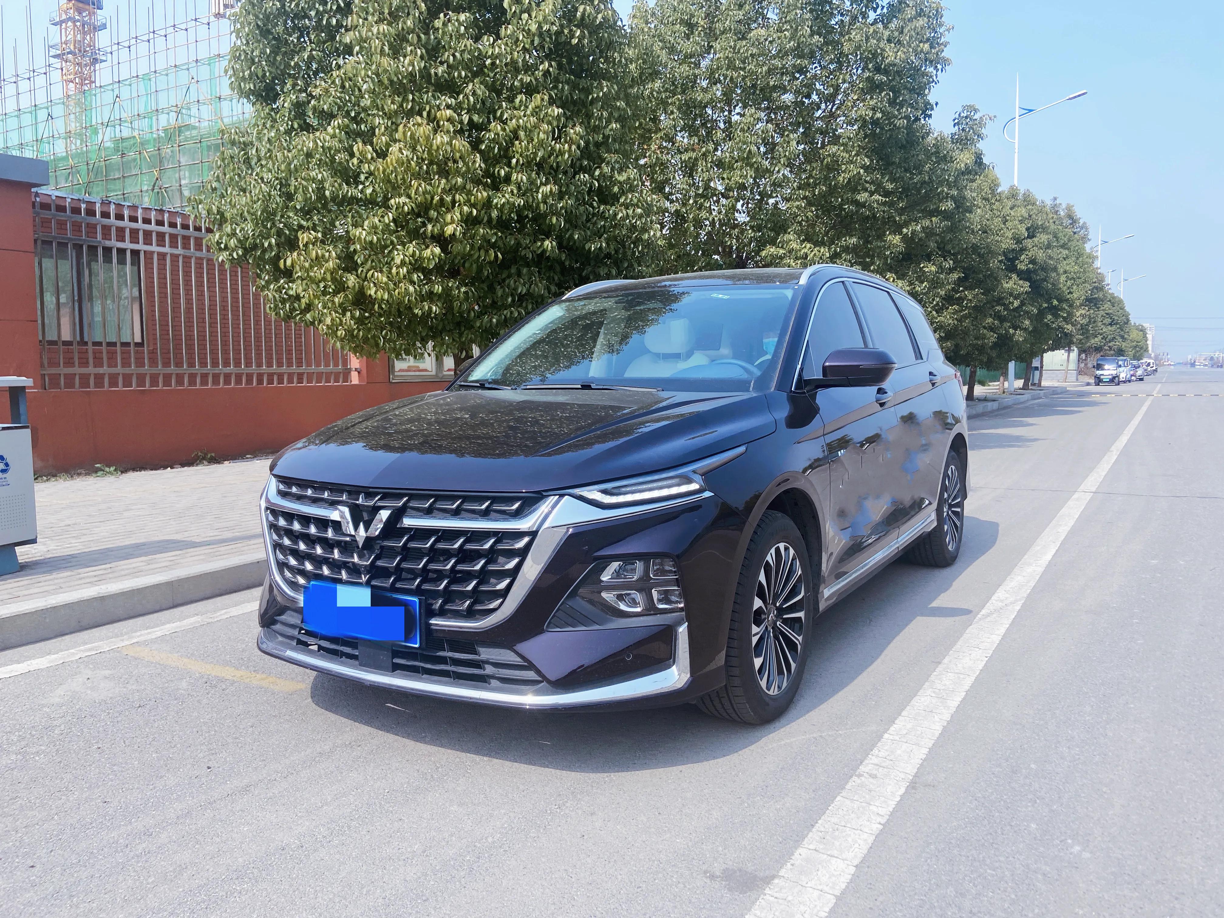 打卡厦门鼓浪屿，聊SP*级A**大四座混动凯捷