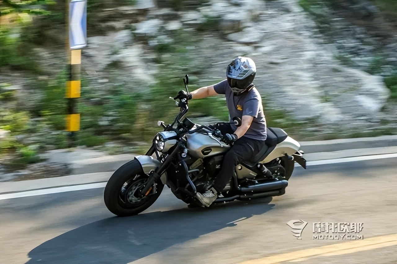 奔达黑旗500适合四十岁男人吗,奔达黑旗500第一批跟第二批的区别