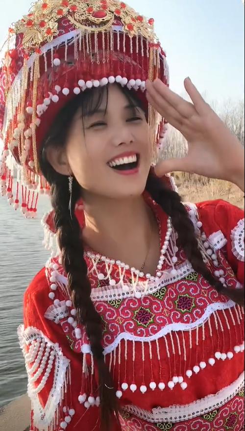 顶流网红李子柒,李子柒为什么能成为顶流网红