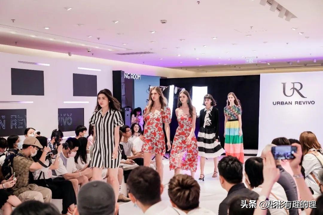 狂揽50亿！月薪2万不配穿UR？网友：穷人买不起，中产看不上