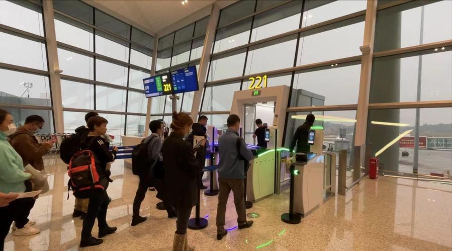 机票便宜航空公司靠什么盈利,机票这么便宜航空公司怎么挣钱