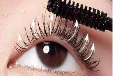 如何正确的刷睫毛膏？赶走苍蝇脚的必备品