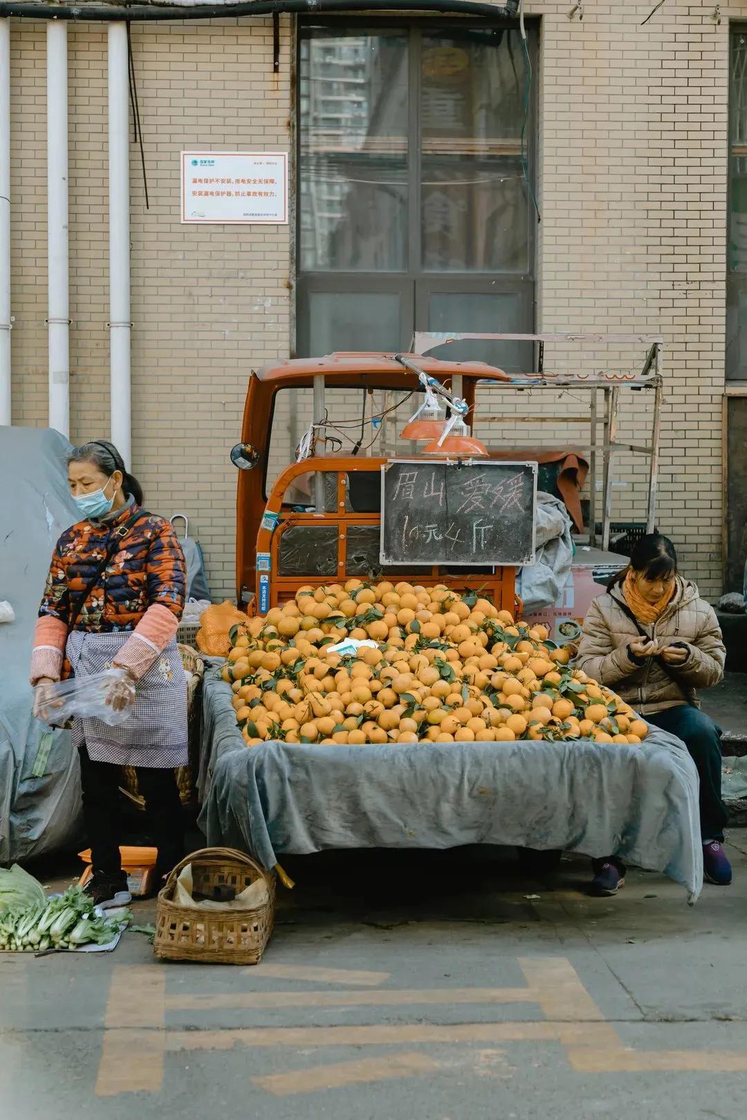 成都伏龙小区伏龙一街,土味城中村