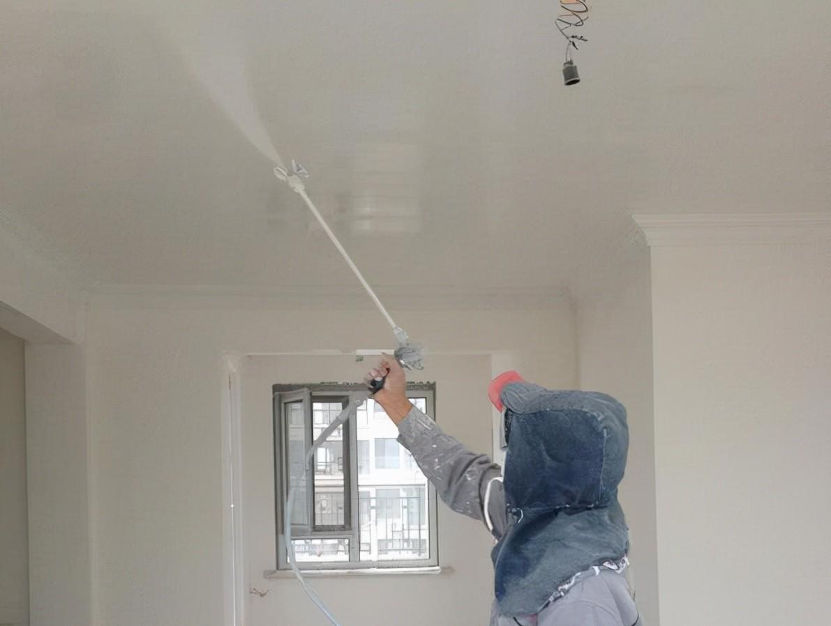 乳胶漆是喷的好还是滚的好,乳胶漆是滚刷好还是刷子刷好呢