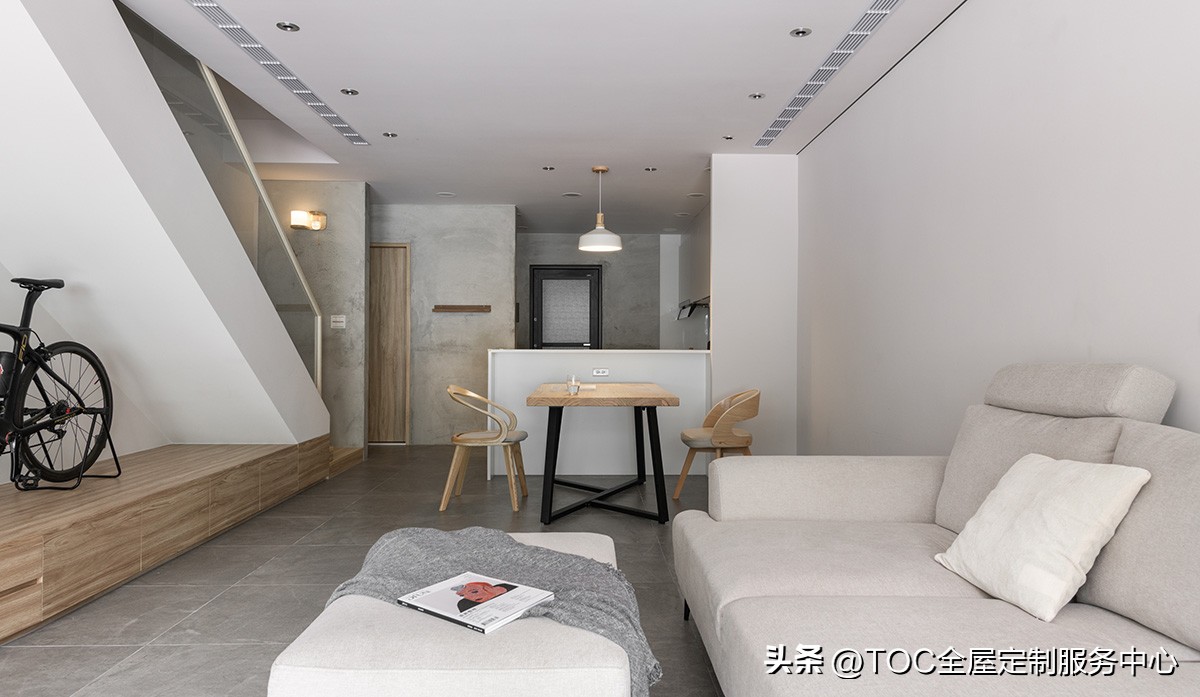 40年沿街旧屋改造，勾勒简静温润的亲子时光