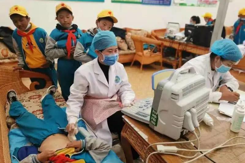 帮扶的路上全力以赴,一直走在帮扶的路上