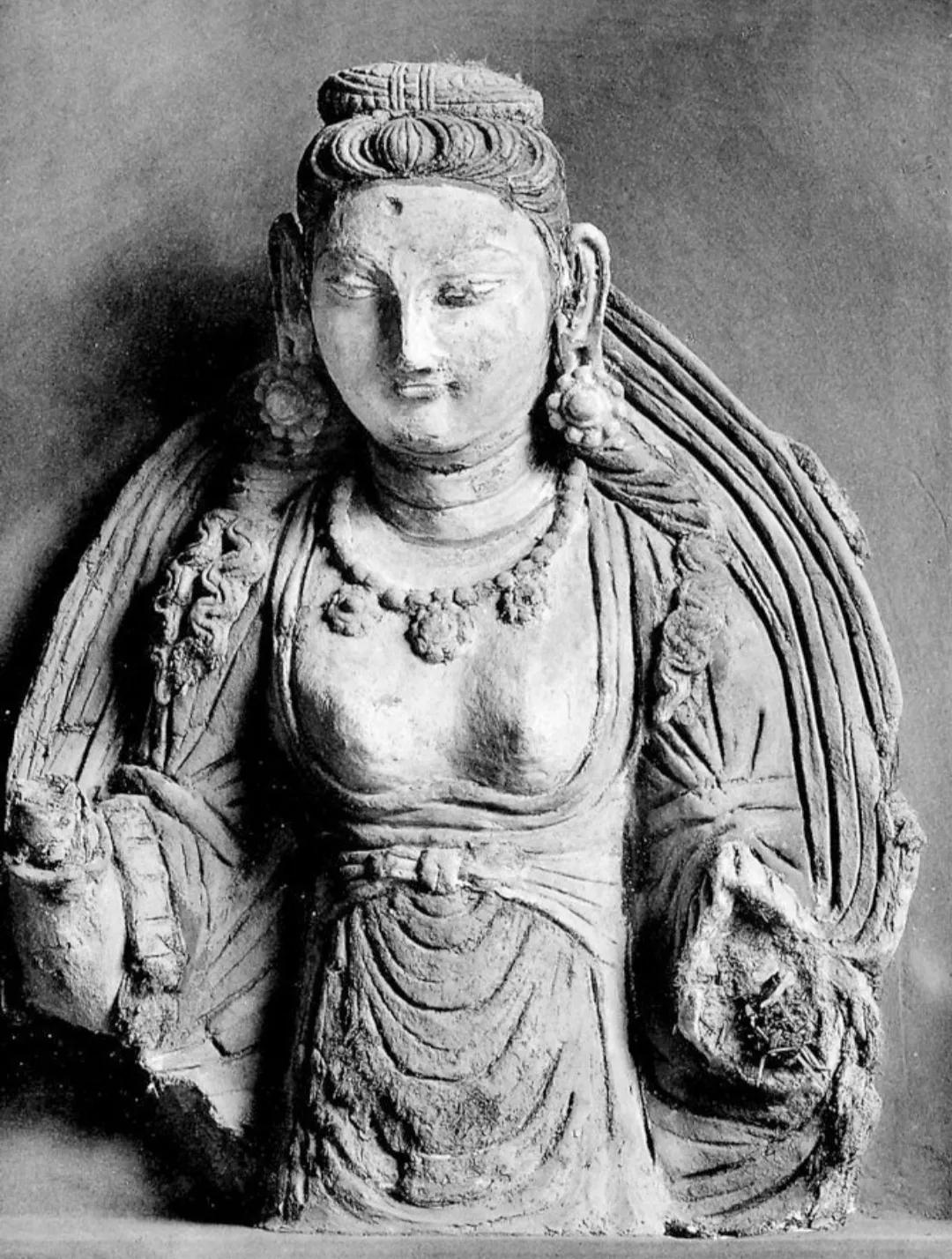 本是邪见，妄称佛教，诳惑黎元，当以令改