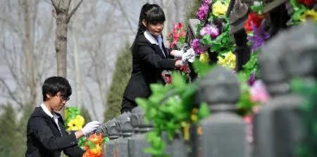 殡葬专业就业率基本100%,殡葬专业就业前景月收入