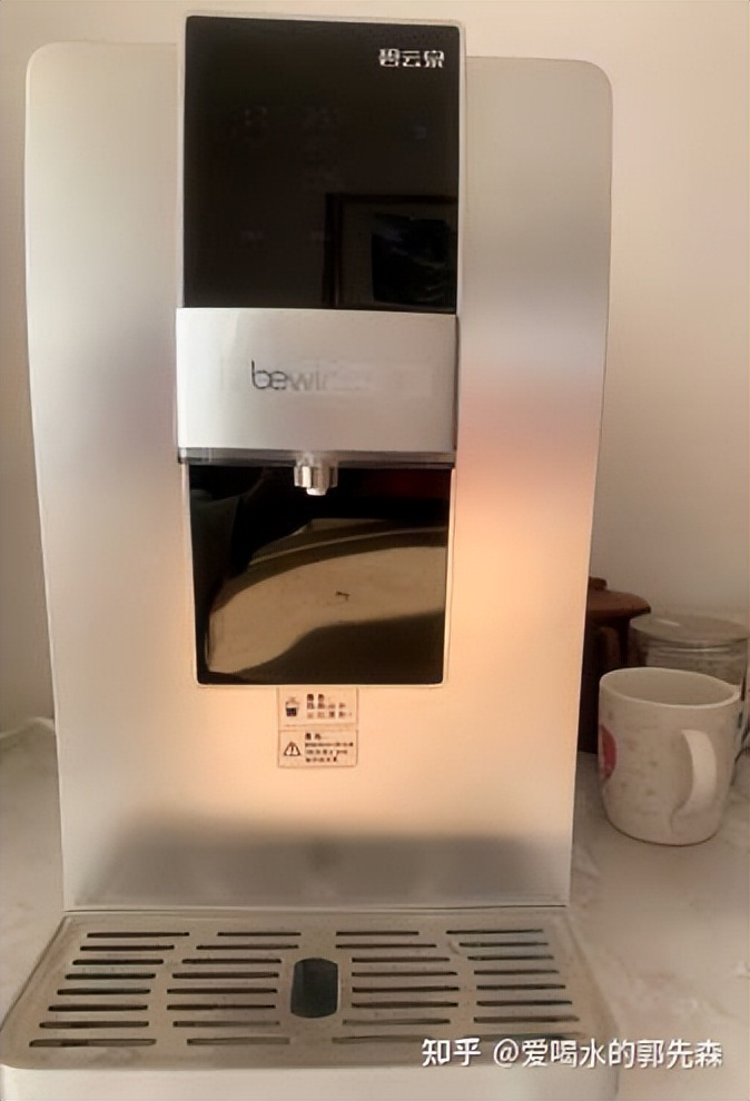 即热饮水机怎样选,如何选择净饮一体饮水机