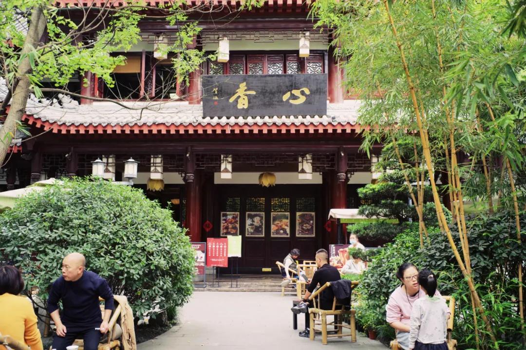 成都住哪里便宜又方便攻略,成都待半个月怎么住最划算