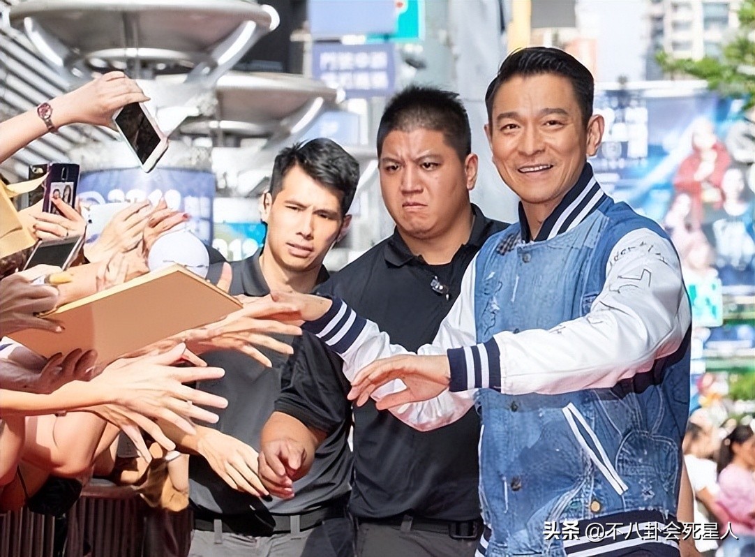 自以为很红，其实耍大牌都没人理，这8位明星简直尴尬又可笑