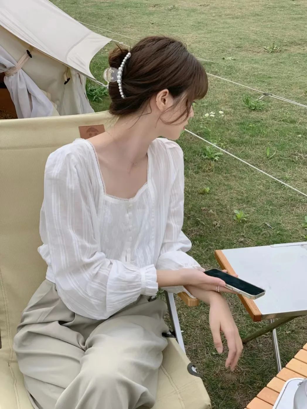 今年别再披头散发了三款减龄发型,秋冬季更适合有氛围感的发型