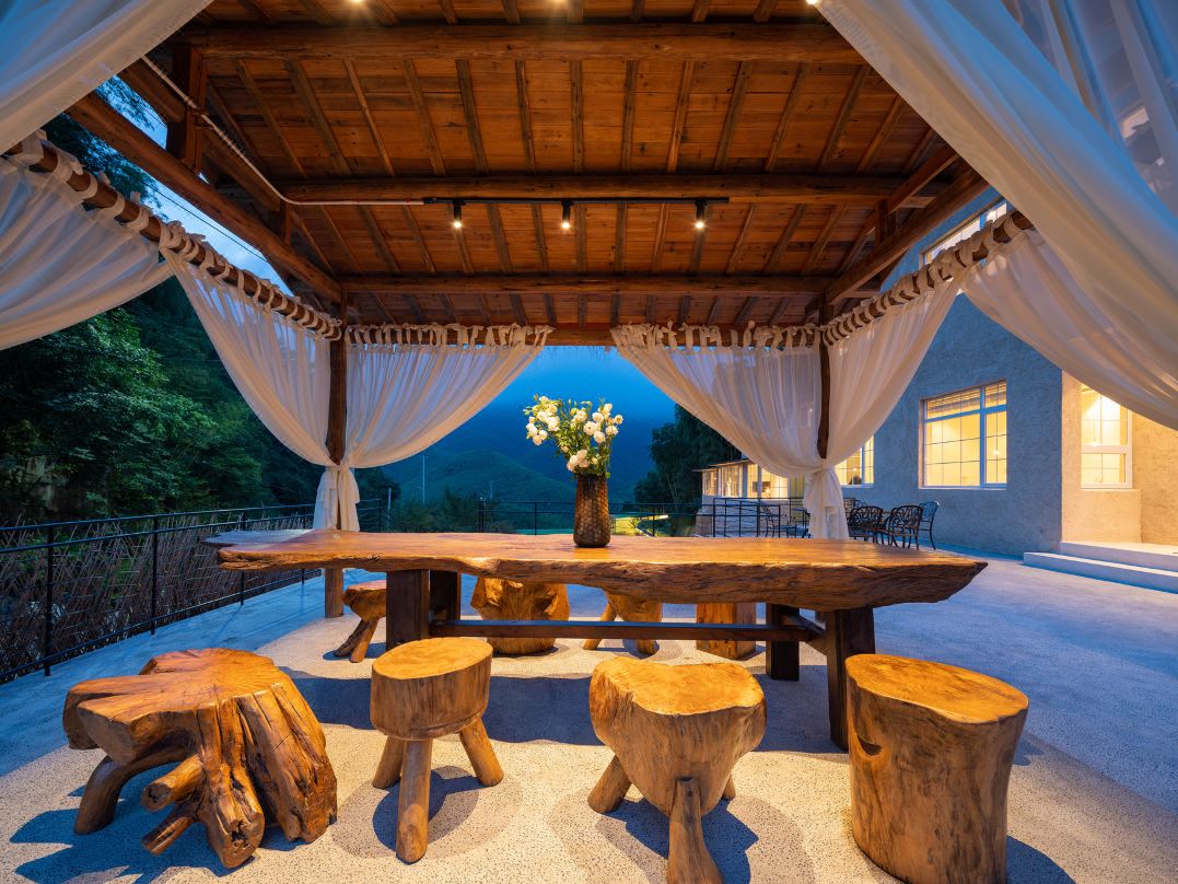 遇间播报|莫干山必睡六大美宿！看山看水看云看日出，优哉游哉~