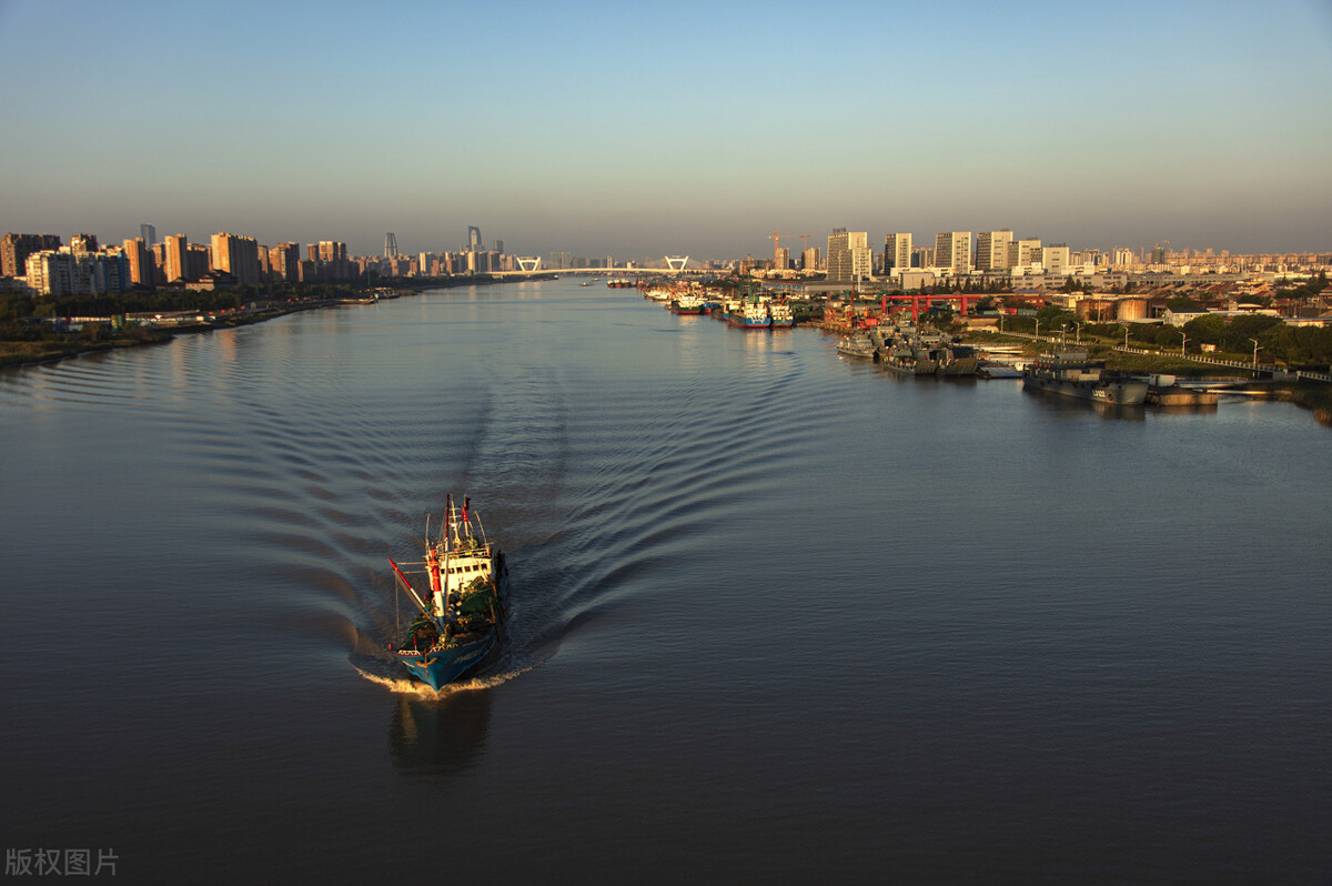 十大海滨城市旅行攻略,国内十大海滨城市你去过几个