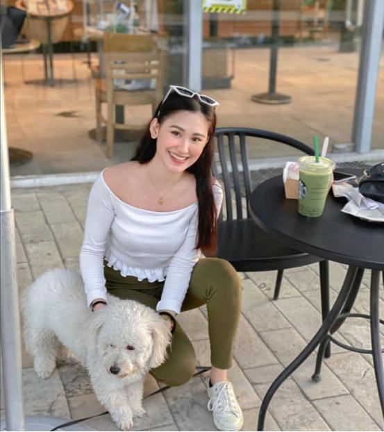 23岁空姐和11名男子跨年聚会后，被发现死于酒店浴缸，死因为何？