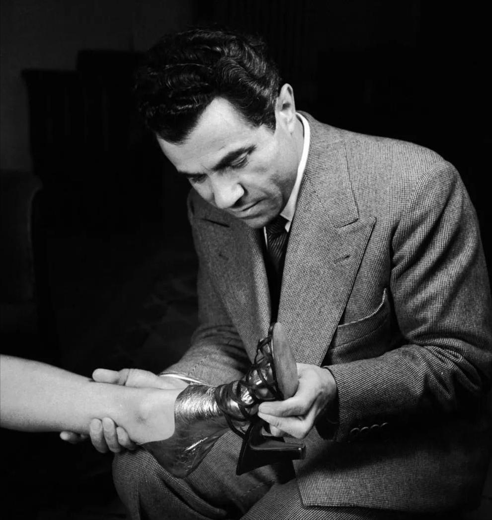 菲拉格慕香水男士蓝色和淡蓝色,菲拉格慕中最好闻的女士香水