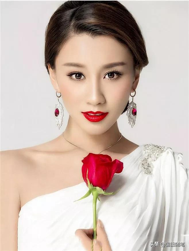 五月的玫瑰小说,五月的玫瑰情书