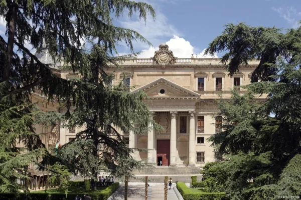 小议欧洲中世纪大学教师:教会对教育的掌控及认证资格的见证者