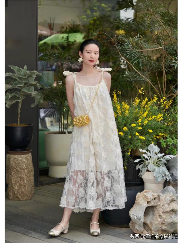 春夏穿“鞋”，最好不要选这3个颜色！俗气显脚黑不说，还显廉价