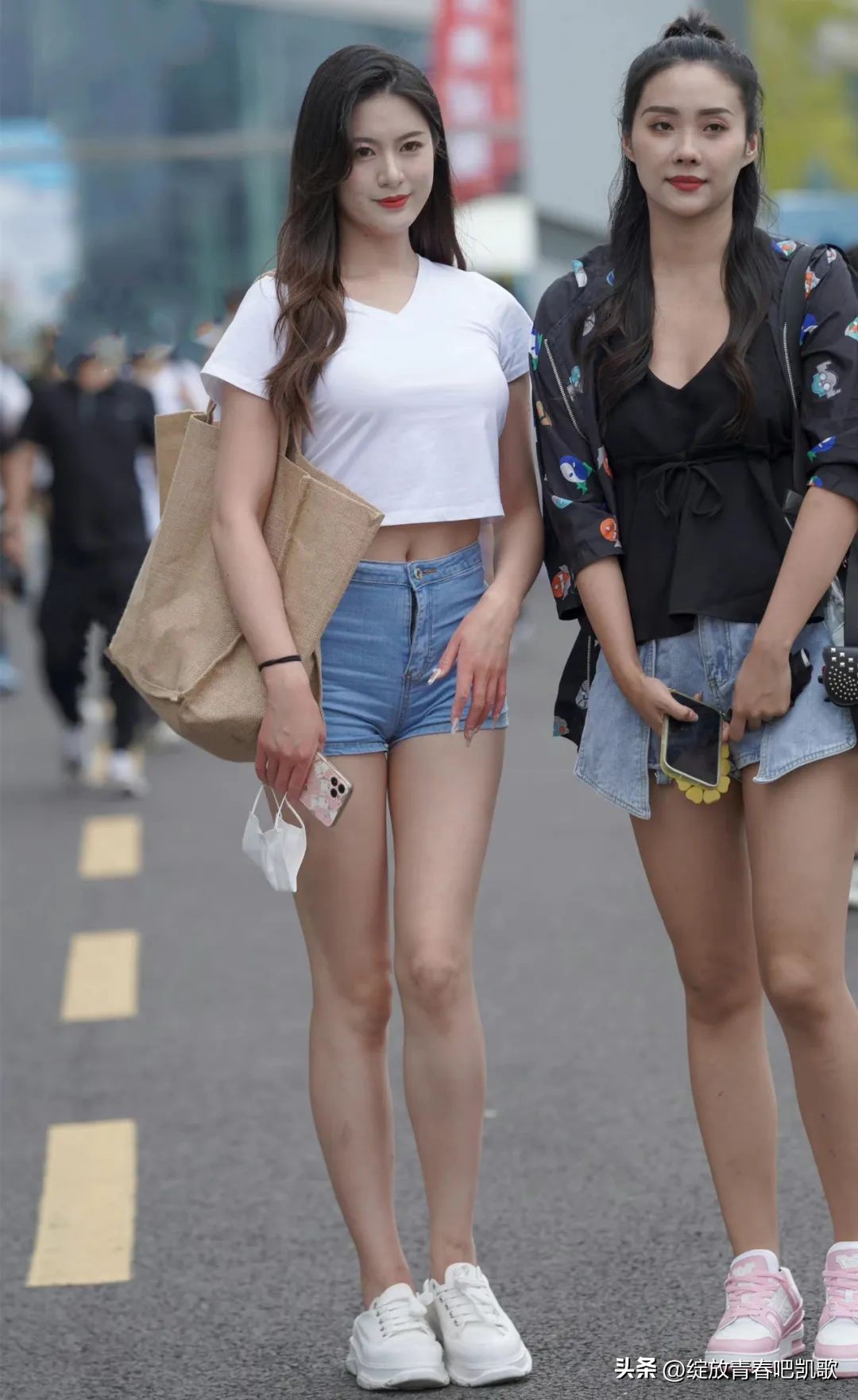 皮粉色高跟鞋搭配什么颜色的裙子,浪漫精致的粉色高跟鞋满满少女心