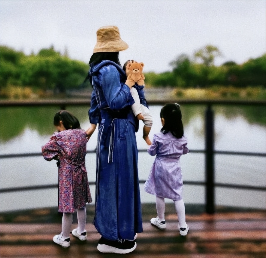 谢娜二胎后与张杰首次同框,谢娜跟张杰生二胎了吗